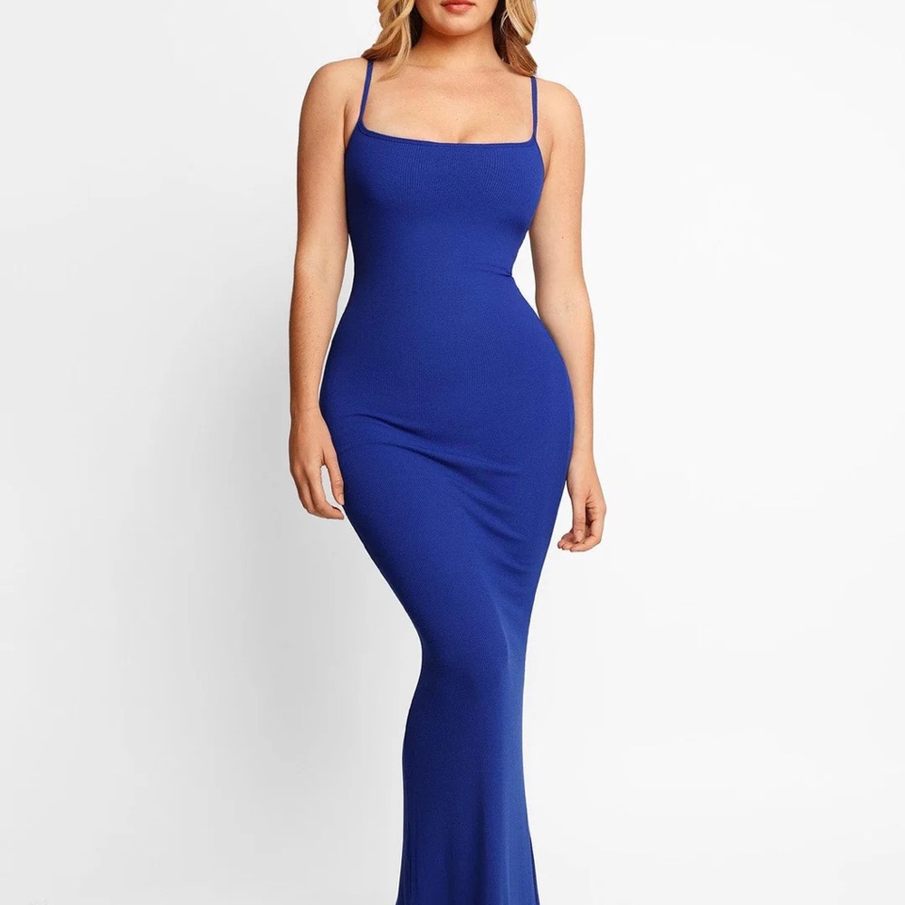 Elegant Blue Maxi Dress